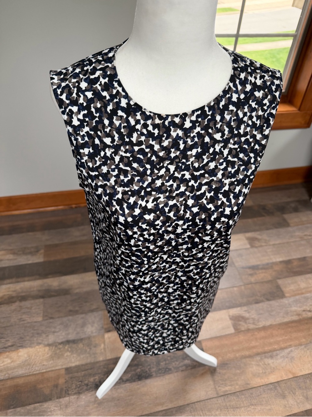 Theory sleeveless top